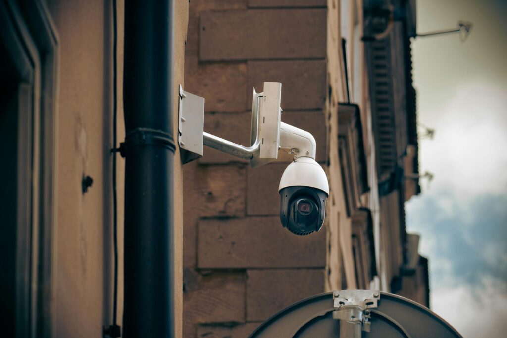 how to hook up security cameras